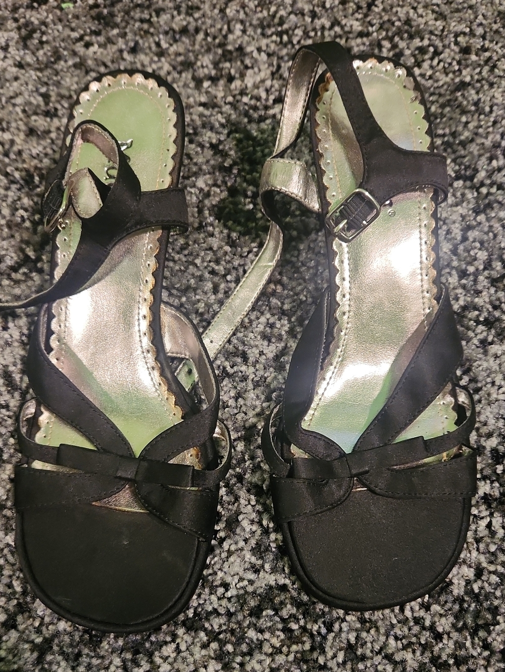 Mudd Bow Heels